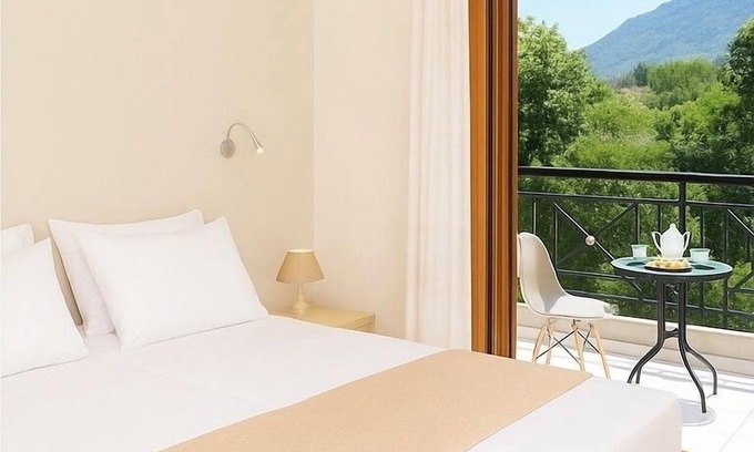 Georgioupolis Lit Et Petit-Déjeuner | Charming 4-bedroom bed & breakfast in delightful Georgioupoli with AC