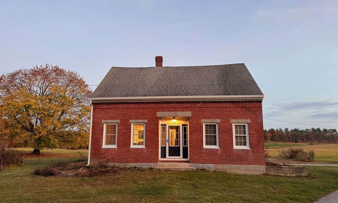 Buxton Maison | Charming 4-bedroom house in a great location for beach days and lake days.