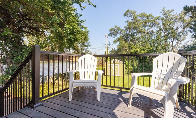 Downtown Omaha Maison | Charming 4-bedroom house 2 bath house - 10 minutes from CWS in welcoming Omaha