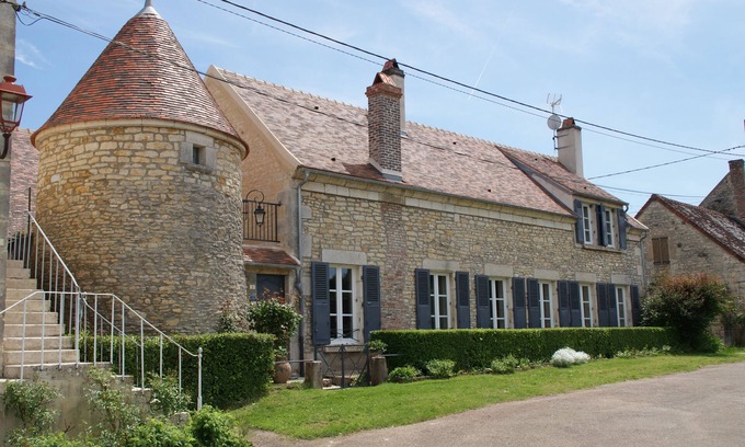Asnieres-sous-Bois Maison | Maison de charme classée 5 étoiles Bourgogne Vézelay , 14 personnes avec jacuzzi