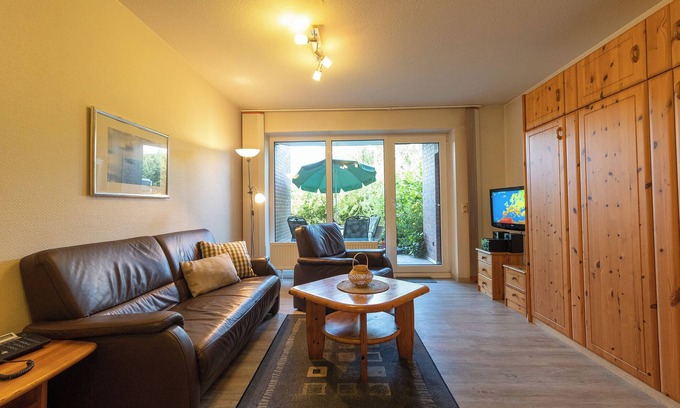 Wremen Appartement | Charming apartment Lili Marleen 7-03 with a view from the balcony.