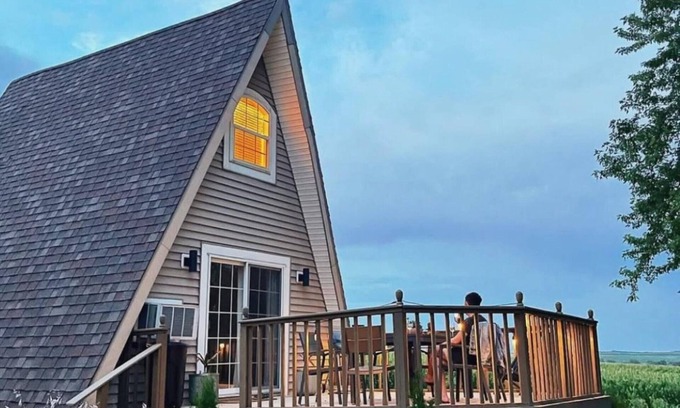 Elizabeth Cabine | 🏠 Adorable A-Frame 1 Bed/1 Bath Home in Elizabeth, Illinois🌲