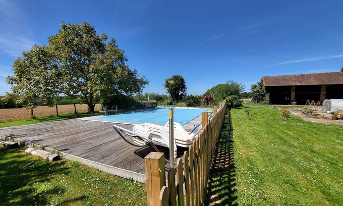 Pouillon Maison | Charmant logement avec piscine dans une belle landaise