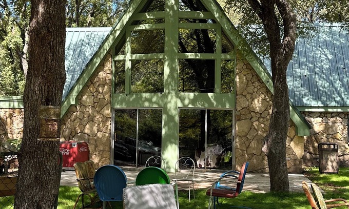 Roanoke Maison | Charming Aframe 4-bedroom Ranch house with AC and WiFi in wonderful Roanoke