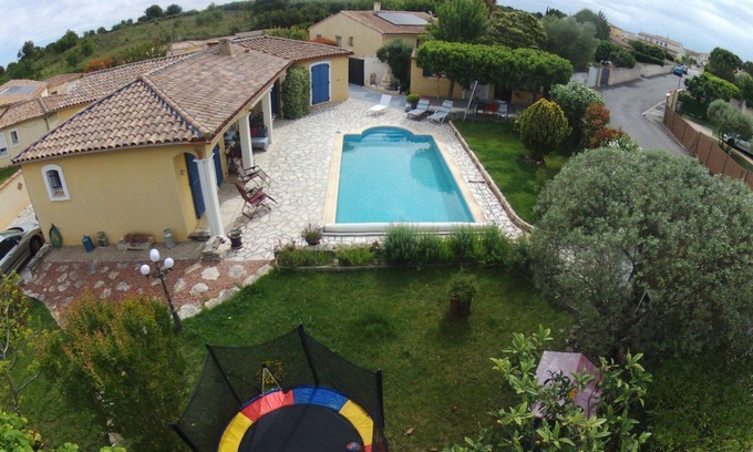 Beaulieu Villa | Lumineuse maison de charme climatisée au calme. Piscine et jardin paysagé.
