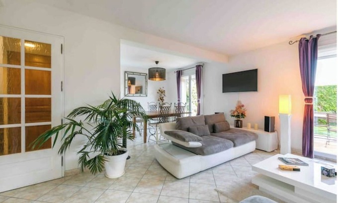 Saint-Apollinaire Maison | Charmante Maison climatisée avec jardin à 5 minutes de Dijon