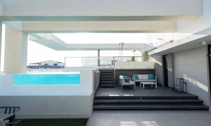 Sarasota Appartement | Charming and Elegant 2BR Apt W/Pool, BBQ, and rooftop