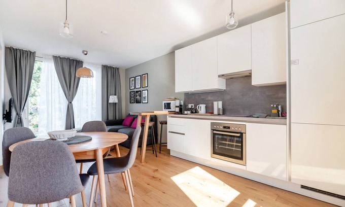 Donaustadt Appartement | Appartement charmant et calme sur le toit, à côté de VIC, UNO, Danube et U1