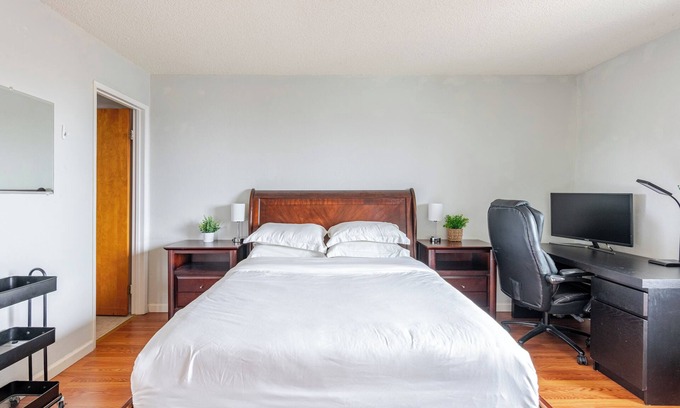 Berkeley Appartement | Charming and Safe 3-Bedroom Apartment with 6 Beds, 2 Bath, AC, WiFi and Parking