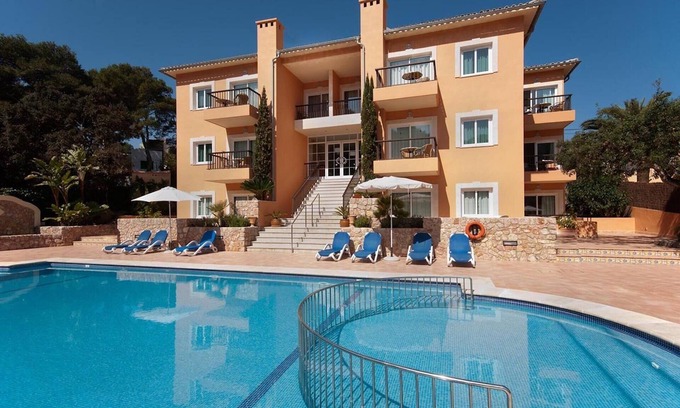 Cala San Vicente Appartement | Charmant appartement "Pinos Altos T1" avec piscine, Wi-Fi, balcon et terrasse