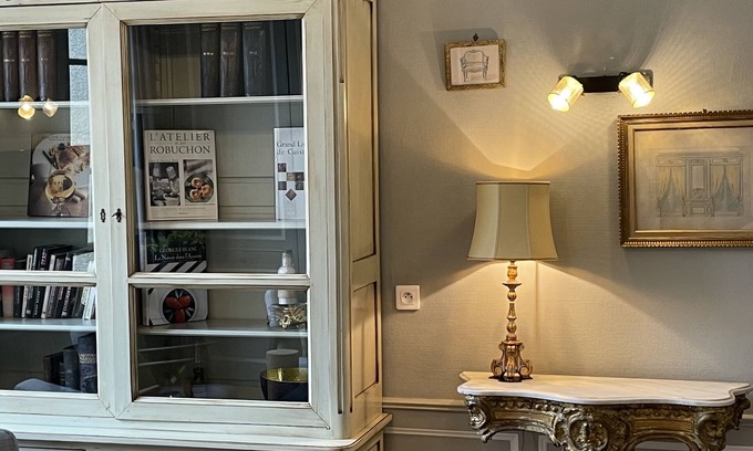 Honfleur Appartement | APPARTEMENT DE CHARME POUR 6 PERSONNES DANS LE CENTRE HISTORIQUE. PARKING PRIVE