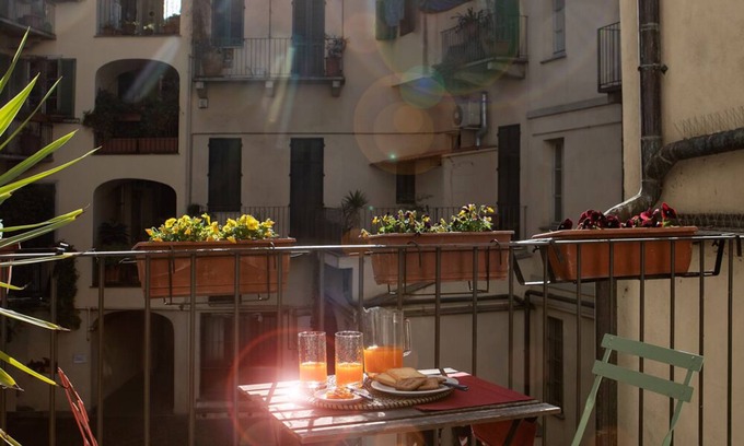 Roman Quarter Appartement | Charming Apartment in Quadrilatero Romano, pet and children friendly