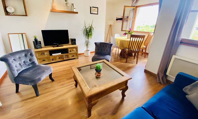 Riquewihr Appartement | Charming apartment with vineyard view