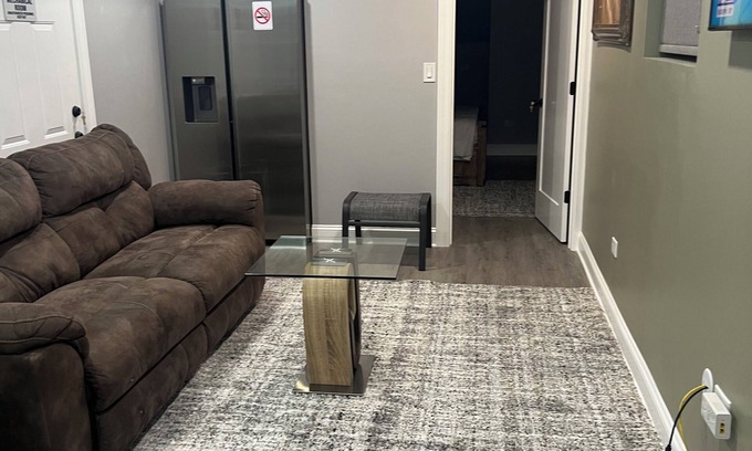 Oakland Appartement | Charming apartment with AC in vibrant Chicago. A 1-bedroom + a living room