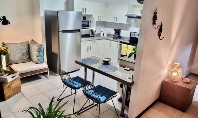 Escazu Appartement | Charming apt in exclusive area close to Starbucks, escazu avenue, Hospital Cima.