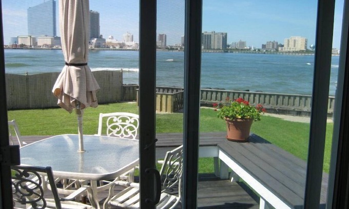 Southend Maison | Charmante maison de plage sur l'eau avec vue sur Atlantic City-Disponible Août / septembre