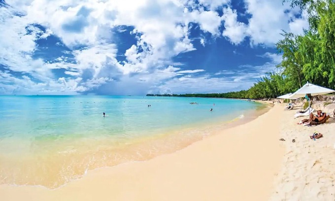 Pointe aux Canonniers Maison | Charming Beachfront villa in Mauritius near Mon Choisy Beach