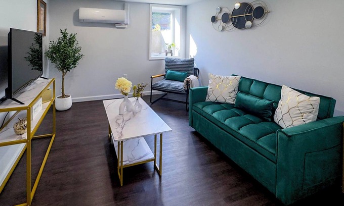 East Haven Appartement | Charming Brand New Apartment with AC in vibrant New Haven-Near Tweed Airport