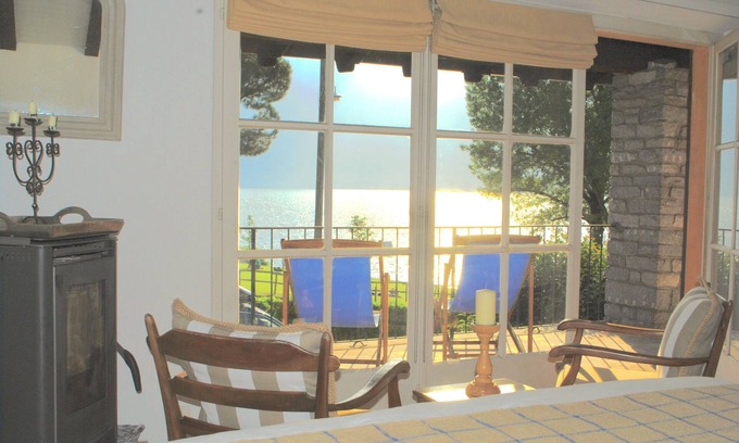 Gambarogno Appartement | Charming & Bright Lago Maggiore Lakefront Studio