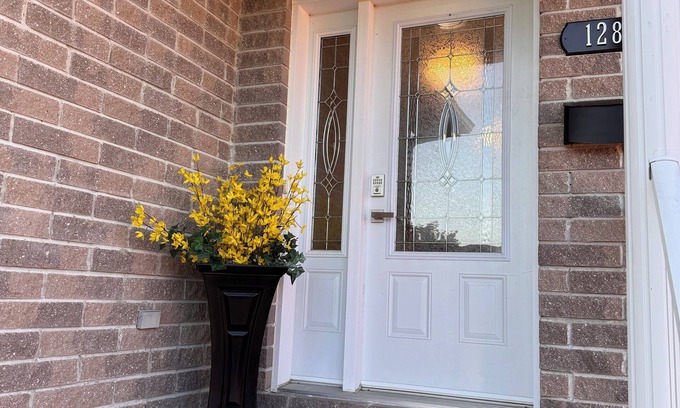 Cornwall Maison | Charming Bungalow in quiet neighbourhood