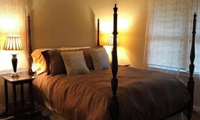 Buford Highway Maison | Charming bungalow in quiet neighborhood inside 285