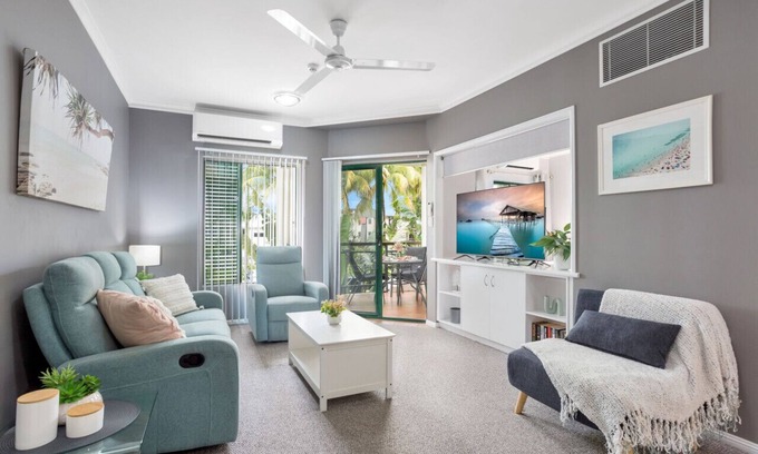 Cairns North Appartement | Charming Cairns Retreat, Perfect Location