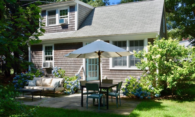 Duxbury Cottage | Cabane de cabane de charme sur les magnifiques terrains