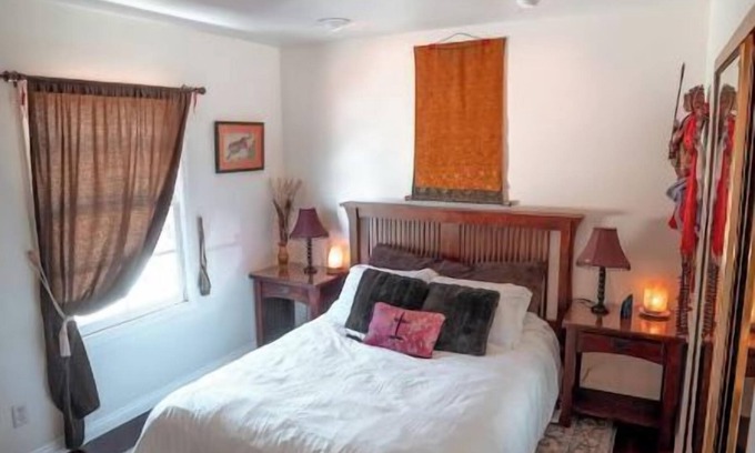 Loma Portal Appartement | Charming Casita with City, Bay & 4th of July views