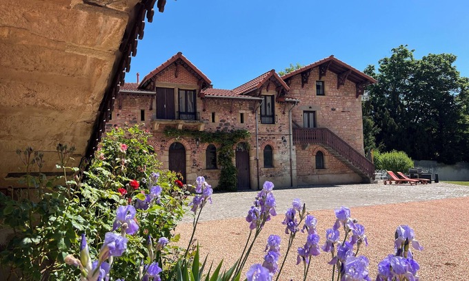 Chanonat Maison | Gîte de charme au château