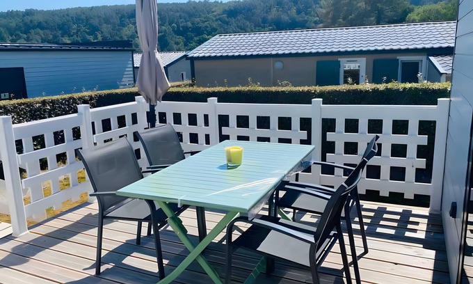 Caurel Chalet De Ski | Charmant chalet au bord du Lac