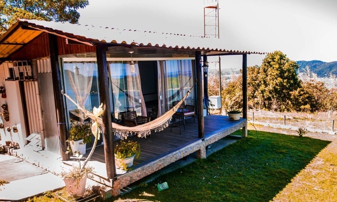 Coroa Grande Chalet De Ski | CHARMING CHALET WITH PANORAMIC VERANDA