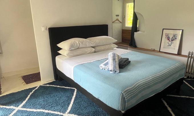 Andressac Lit Et Petit-Déjeuner | Charming chambre d'hote for 4-6 people with swimming pool and outdoor kitchen