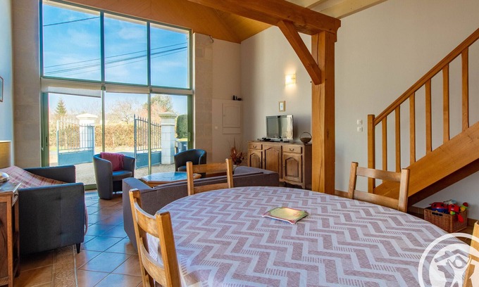 Saint-Martin-de-la-Place Cottage | Charmant Gîte en Bord de Loire avec Jardin, Proche de Saumur et des Châteaux