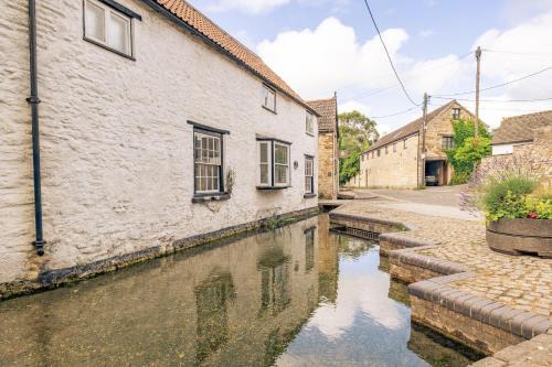 Dursley Appartement | Charming Cotswolds Retreat in the Heart of Dursley
