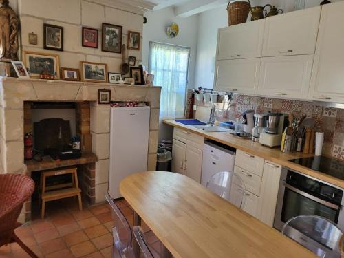 Candes-Saint-Martin Maison | Charming cottage in the Loire Valley castles