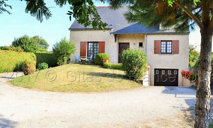 Azay-le-Rideau Cottage | Charmante maison avec jardin, 2 terrasses et cheminée, proche Château d'Azay-le-Rideau