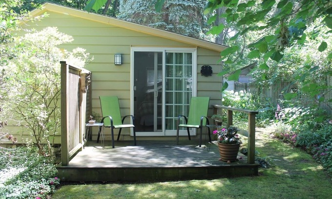Saugatuck Cottage | Cottage de charme dans Dist historique avec de beaux jardins-5 minutes à pied de la ville