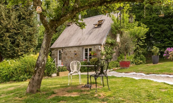 Beauficel Cottage | Gîte isolé en nature, idéal rando et pêche, avec VAE, wifi, toutes charges incluses.