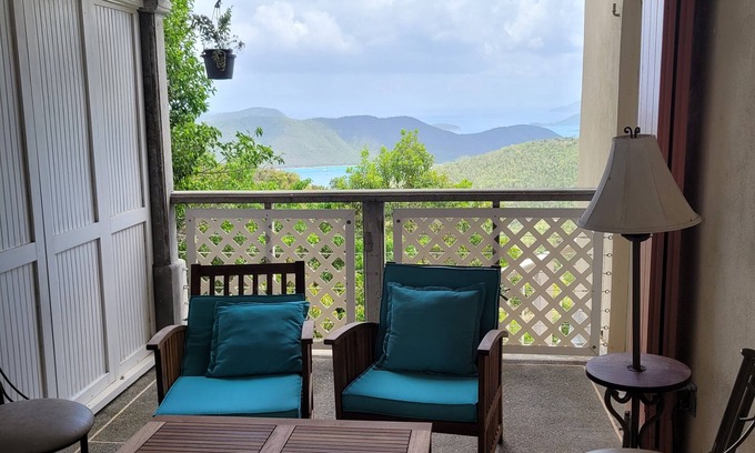 Estate Susannaberg Cottage | Charming cottage, near North Shore beaches. Great location!