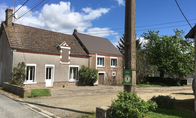 Poulaines Cottage | Maison de campagne calme avec jardin, proche du Zoo de Beauval et châteaux de la Loire