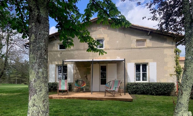 Puynormand Maison | Charming country house "Le Petit Bourdieu", nature and slow tourism