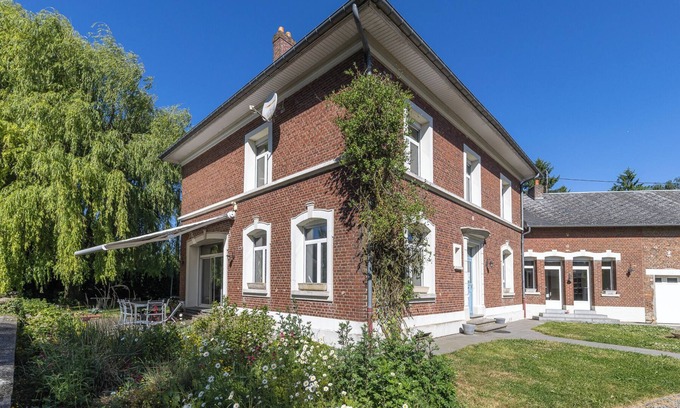 Nauroy Maison | Charming country house 300m² 3 stars - 1400 m² park - games room