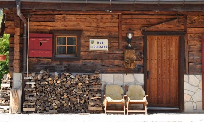 Chamoson Chalet De Ski | Chalet de Charme en Valais Suisse