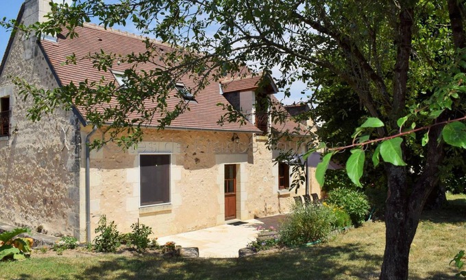 Paulmy Cottage | Évasion paisible en Touraine, gîte authentique avec jardin clos, proche forêt, idéal famille et amis