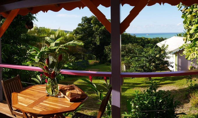 Duzer Maison | Case Créole De Charme, avec piscine Anthurium