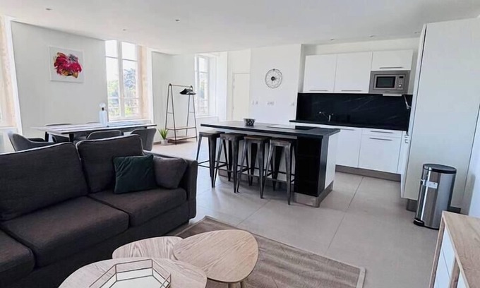 Albigny-sur-Saone Appartement | Charming Duplex in Albigny sur Saône