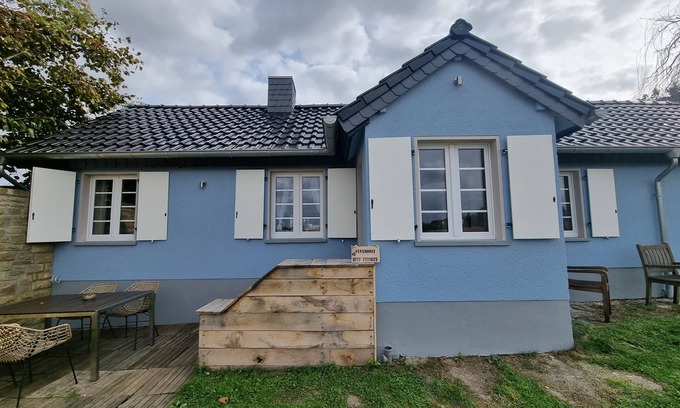 Mechernich Maison | Charming Eifel vacation home, secluded location with sauna, fenced garden Satzvey