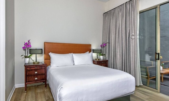 South Beach Hôtel | Charming Embarcadero Room Near Ferry, Oracle Park & Painted Ladies