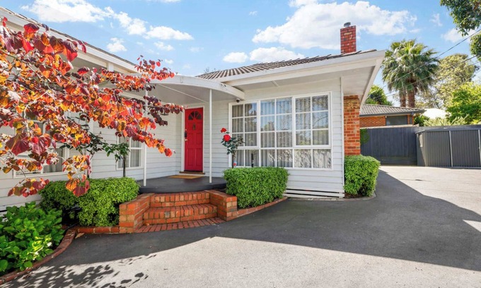 Ringwood Maison | Charming Family Retreat in Ringwood