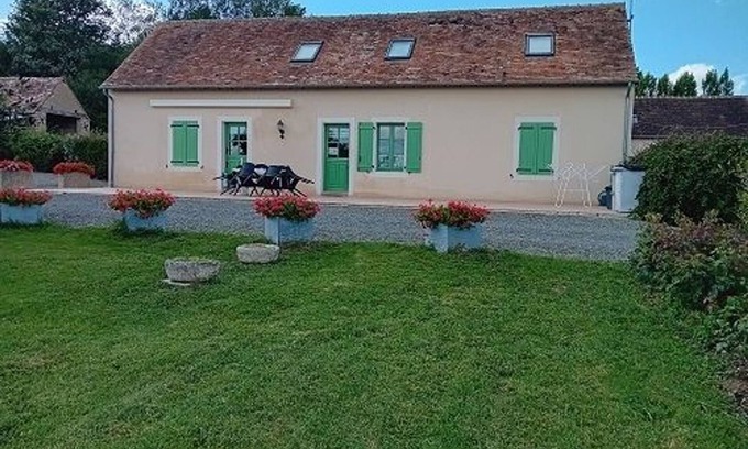 Le Bailleul Cottage | Ancien corps de ferme restauré avec jardin clos, proche A11, 3 chambres, barbecue, calme garanti